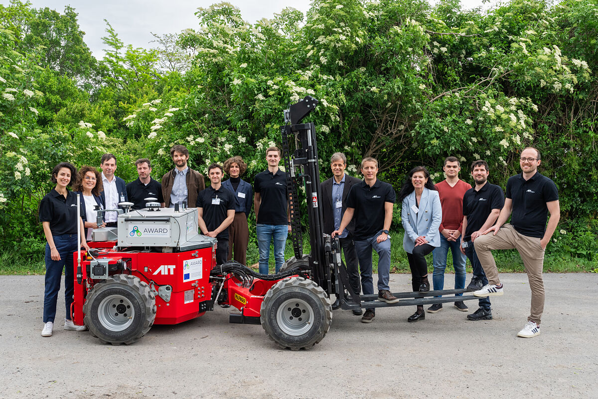 Foto: Automatisierter Gabelstapler: Präsentation im AIT Large-Scale Robotics Lab 