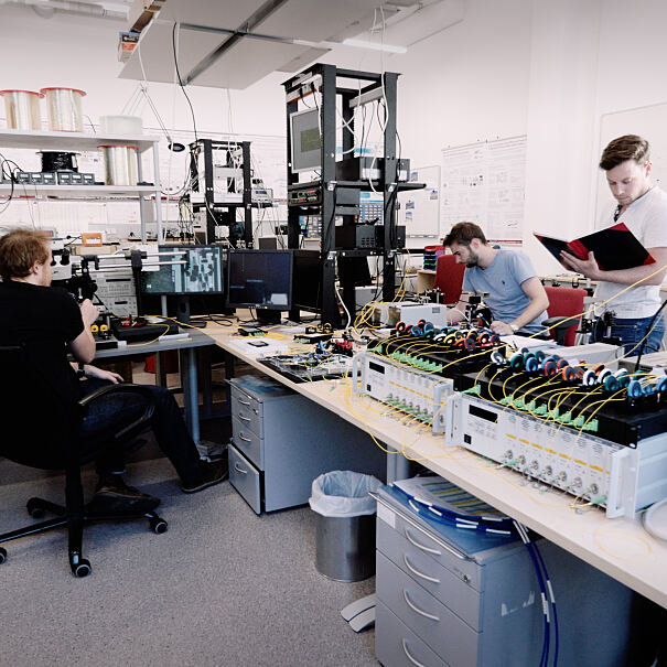 DSS Quantum Photonic Lab