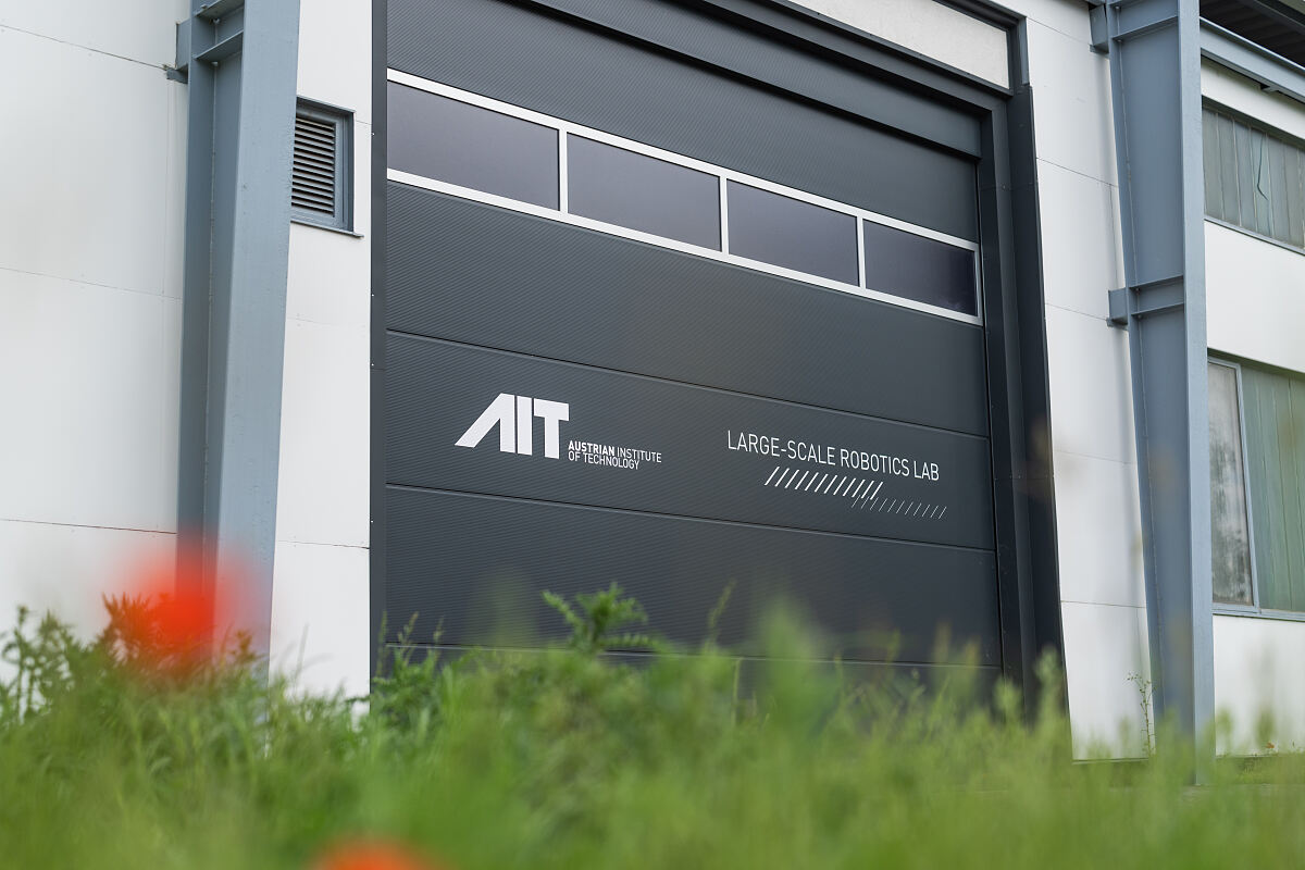 VAC Large-Scale-Robotics-Lab